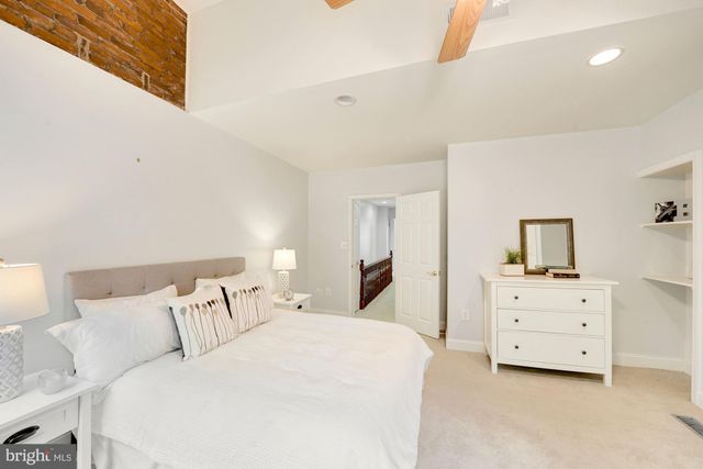 $855,000 | 1640 Independence Avenue Southeast, Washington, DC 20003