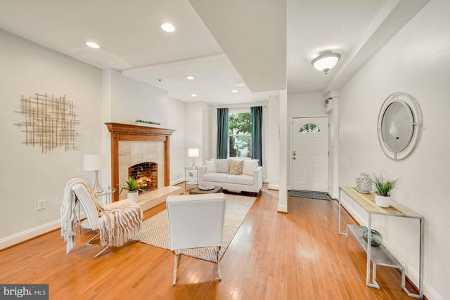 $855,000 | 1640 Independence Avenue Southeast, Washington, DC 20003