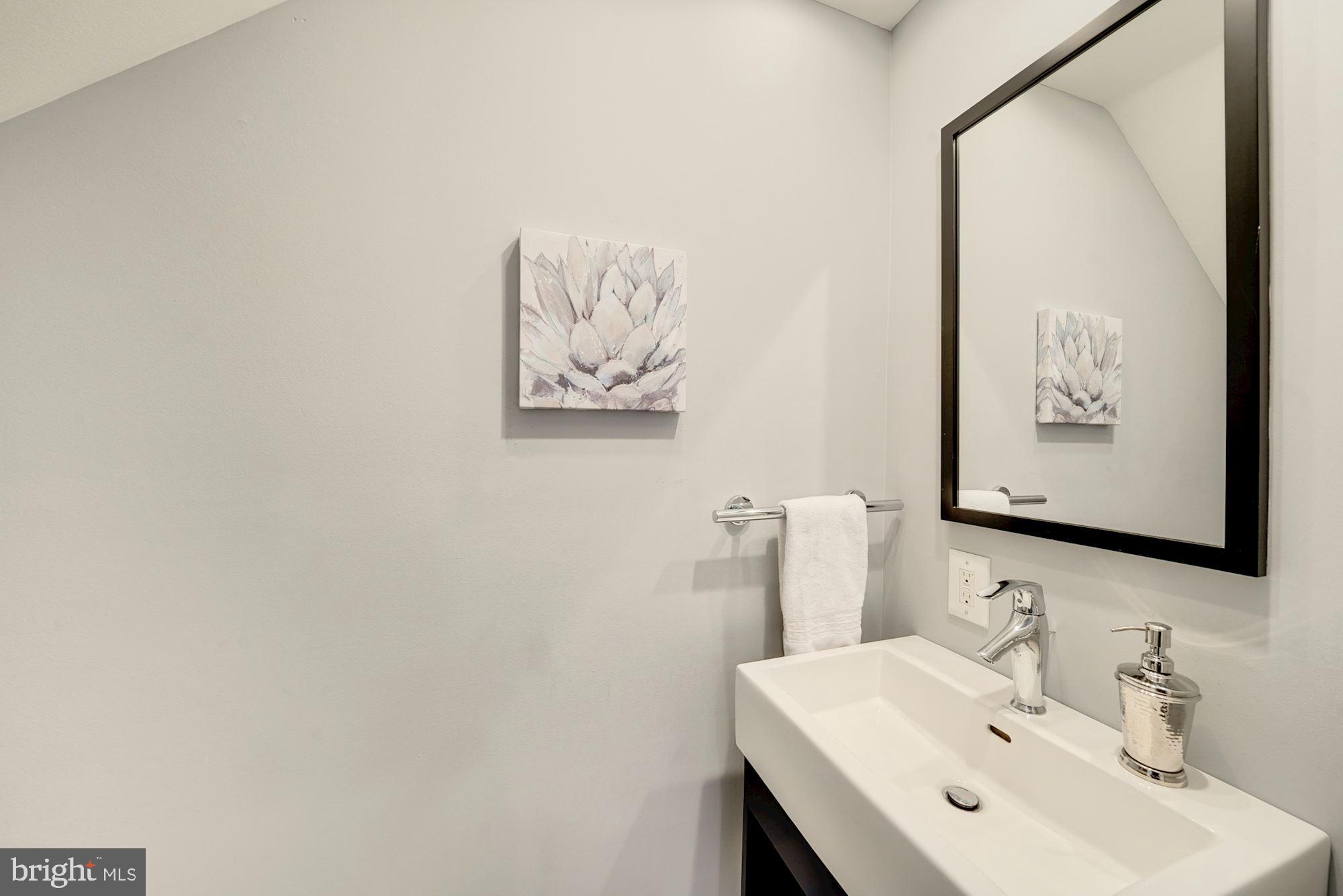 1640 Independence Avenue Southeast Washington, DC 20003 - Photo 9 of 29