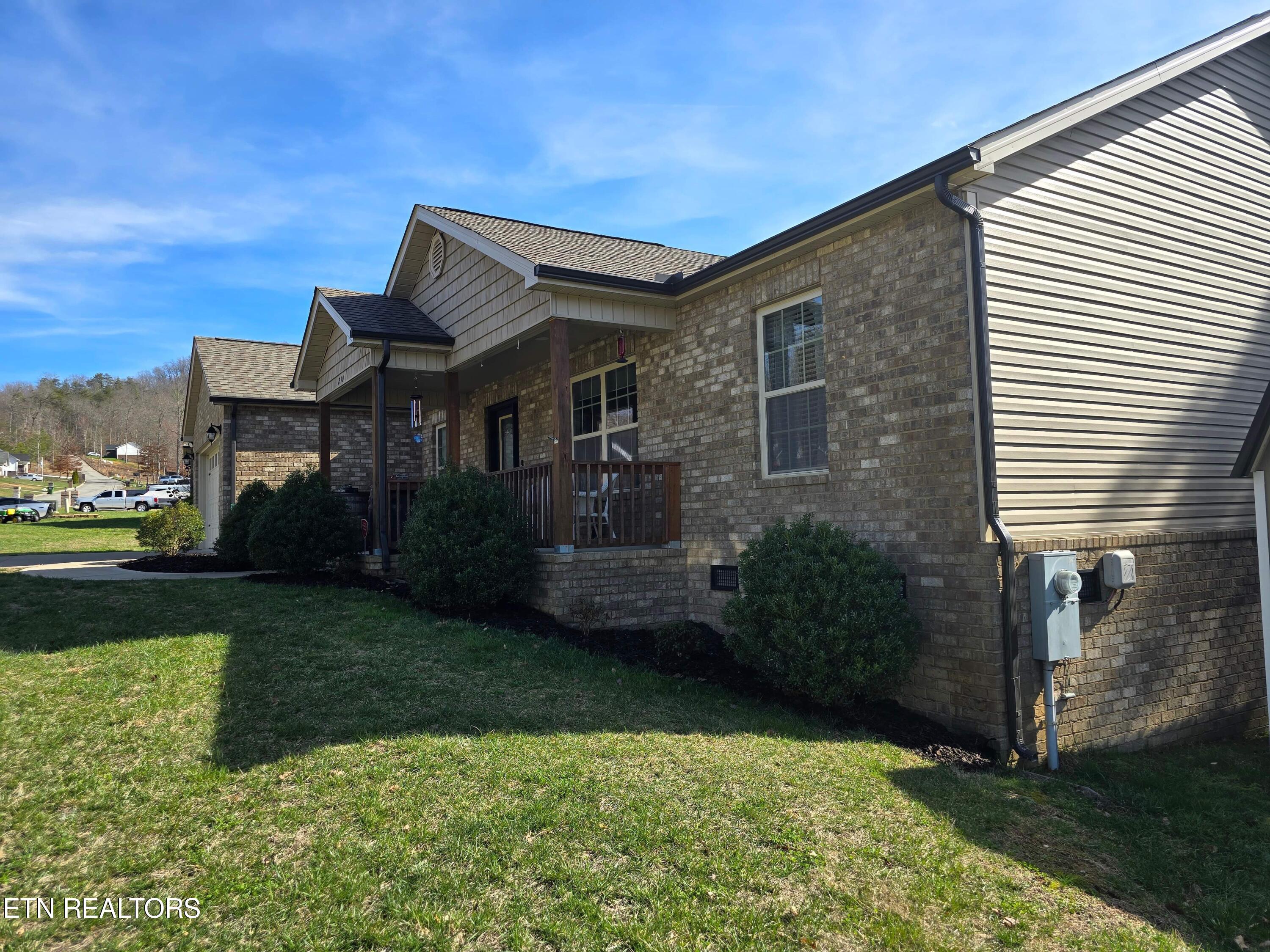 210 Timber Creek Road Maynardville, TN 37807 - Photo 4 of 40 0346A89A-49FF-4D18-8215-AE58667F120B
