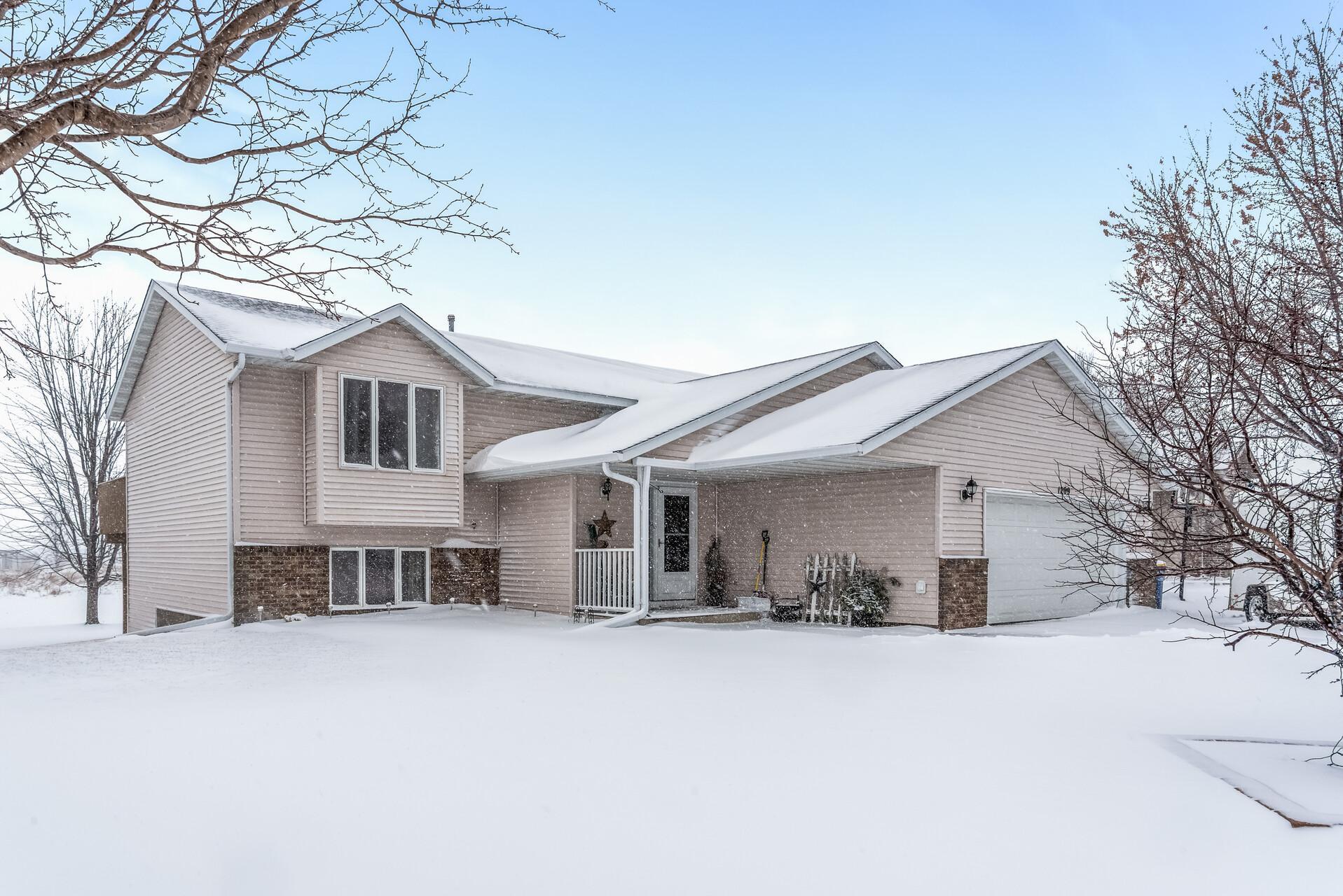 1209 19th Street Southwest Faribault, MN 55021 - Photo 1 of 1 Gallery Image 1