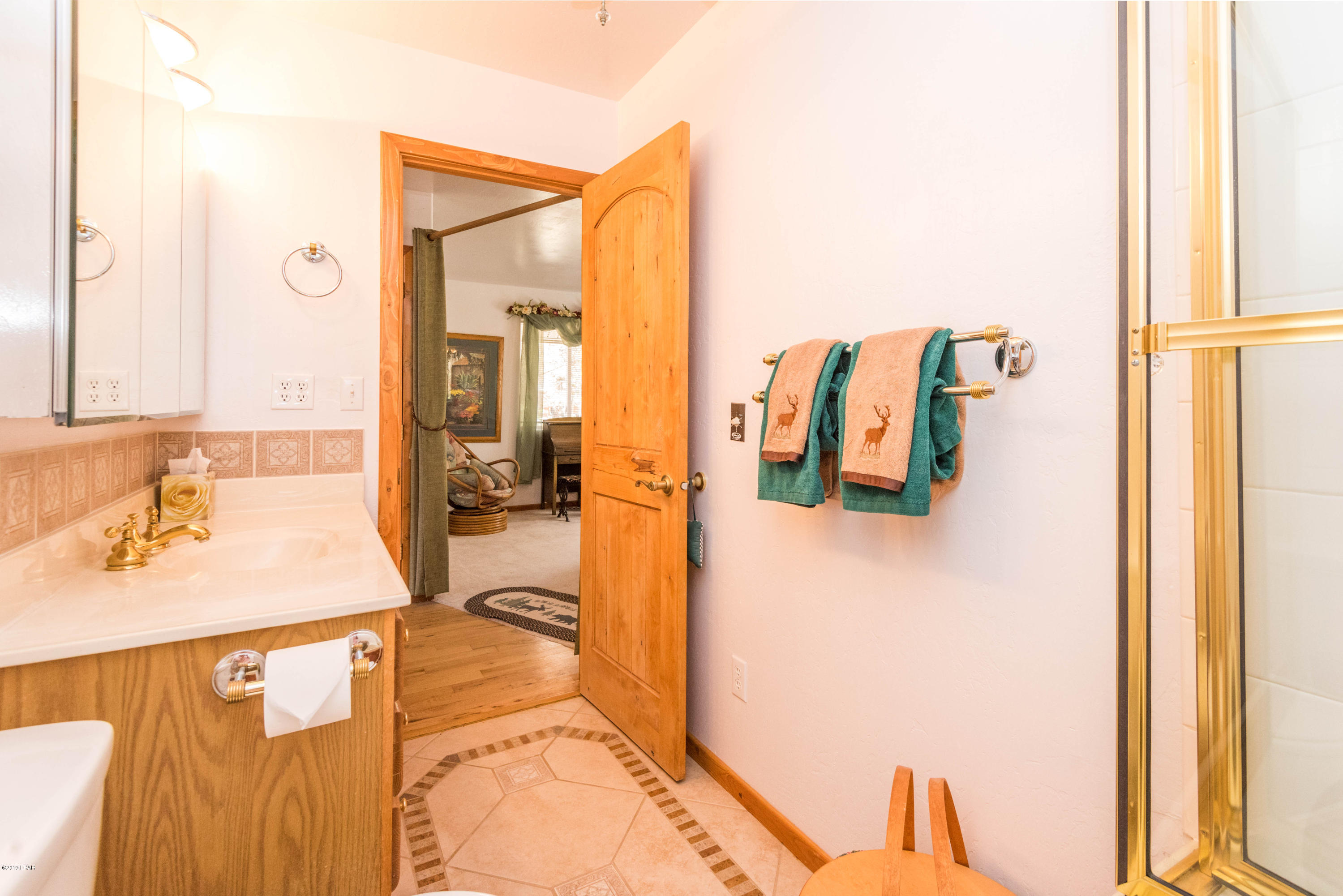 4690 South Hansen Road Kingman, AZ 86401 - Photo 32 of 94 Master bath 2