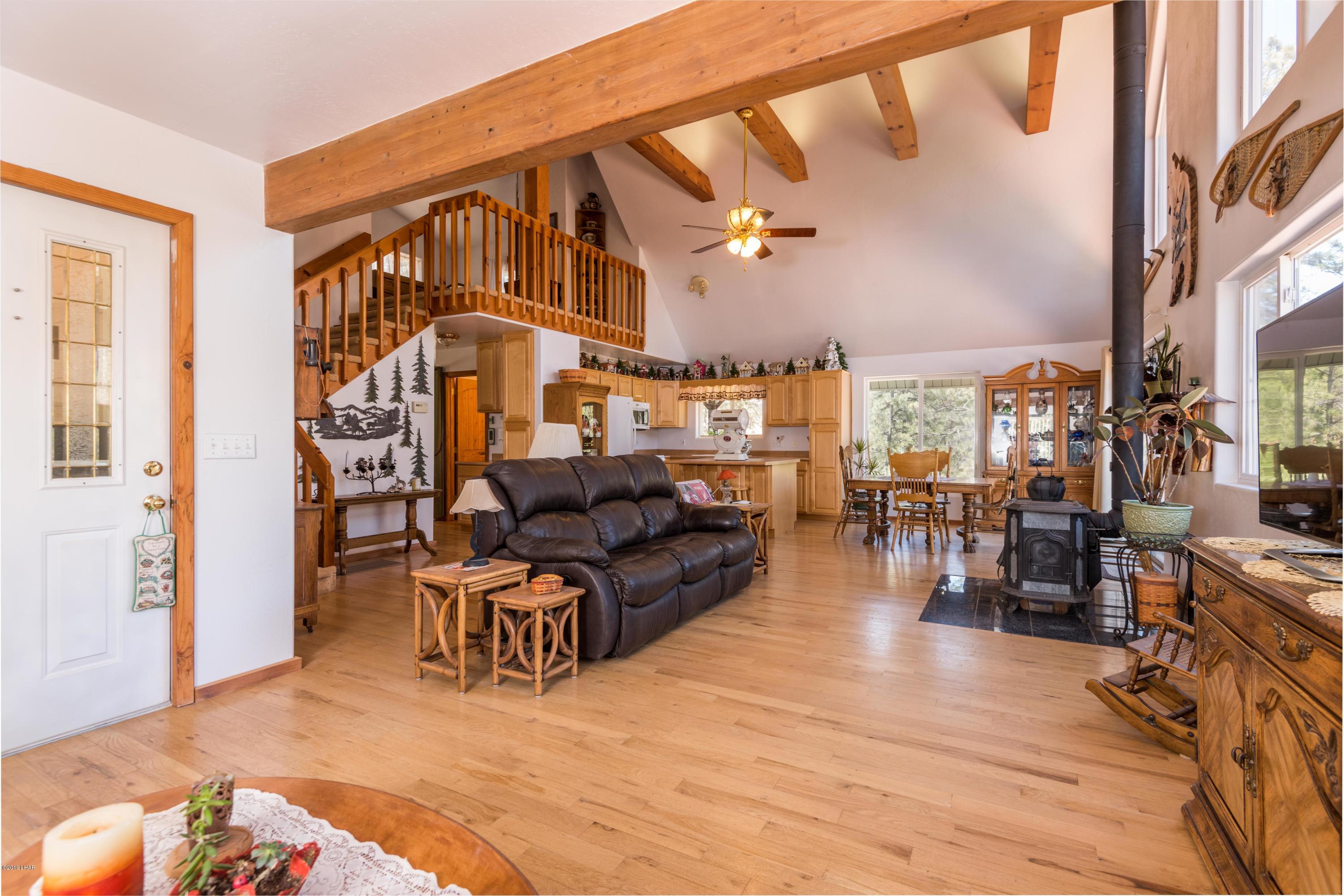 4690 South Hansen Road Kingman, AZ 86401 - Photo 6 of 94 Beautiful WOOD floors.