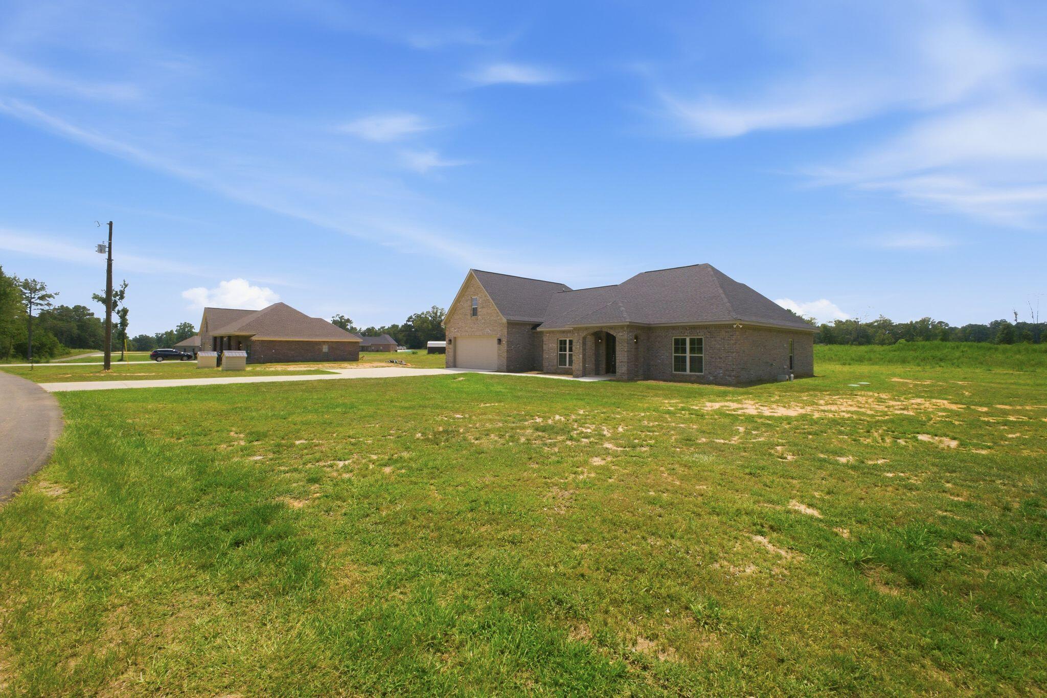 33 M D Thompson Road Moselle, MS 39459 - Photo 3 of 42 Gallery Image 3