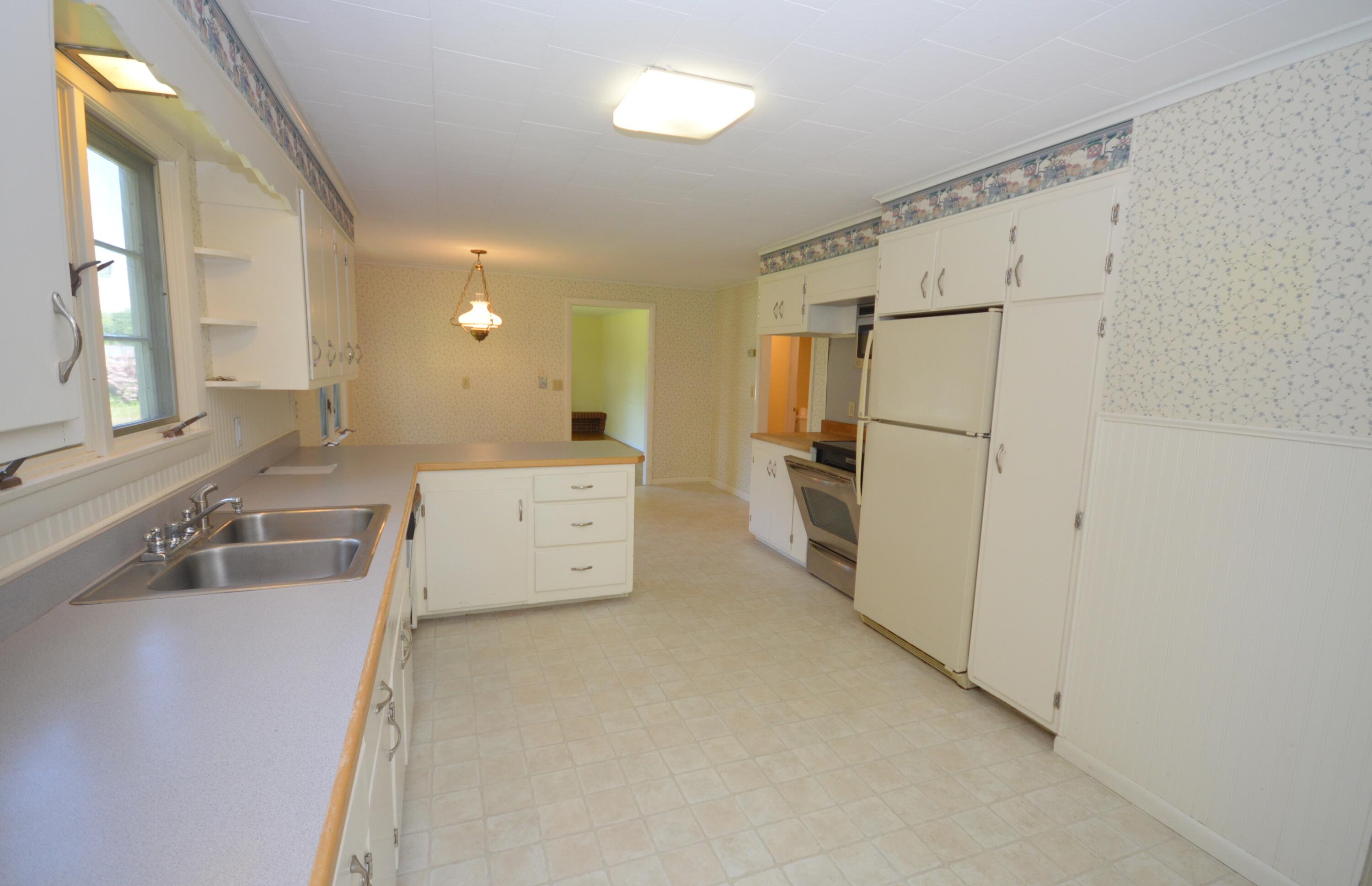 147 Kennebec Road Hampden, ME 04444 - Photo 7 of 35 DSC_0034