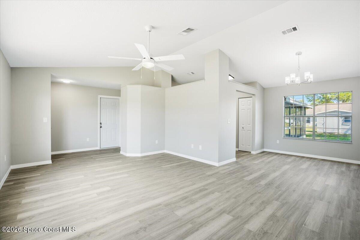 287 Trilby Road Southwest Palm Bay, FL 32908 - Photo 4 of 22 04-A7V08482
