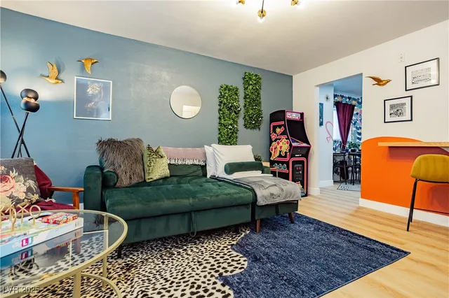 $1,995 | 1414 South 3rd Street, Las Vegas, NV 89104