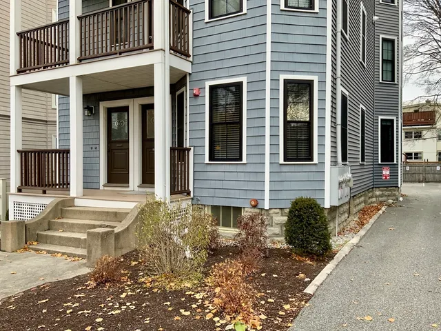 $3,700 | 65 Broadway, Unit 1, Arlington, MA 02474