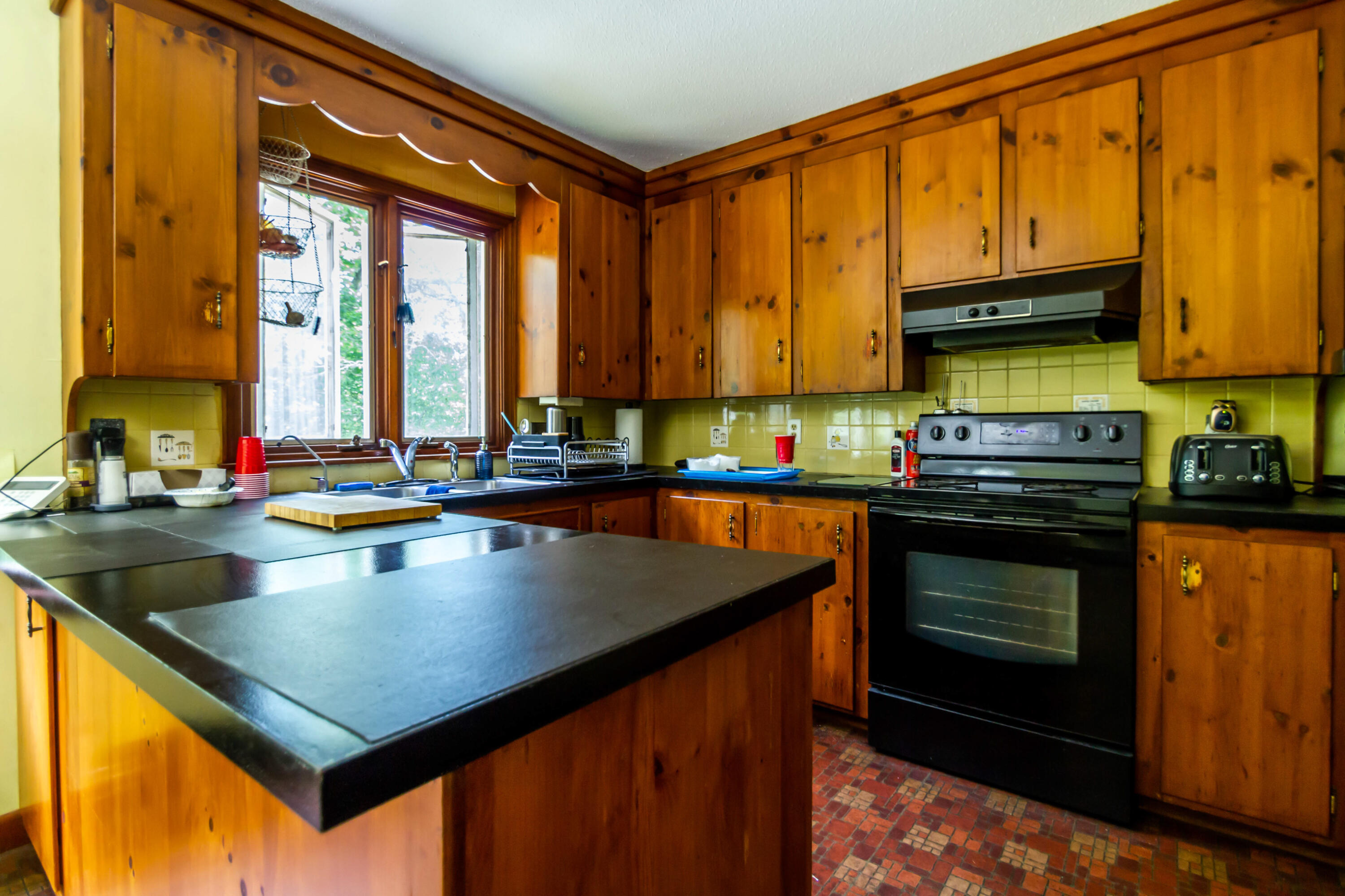 583 Augusta Road Jefferson, ME 04348 - Photo 3 of 45 IMG_0930