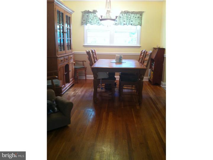 956 Tuckahoe Road Newfield, NJ 08344 - Photo 12 of 25 Dining Room