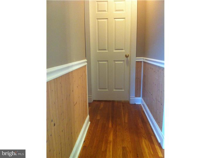 956 Tuckahoe Road Newfield, NJ 08344 - Photo 17 of 25 Hallway