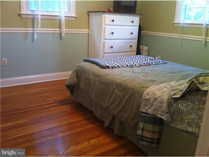 956 Tuckahoe Road Newfield, NJ 08344 - Photo 18 of 25 Bedroom