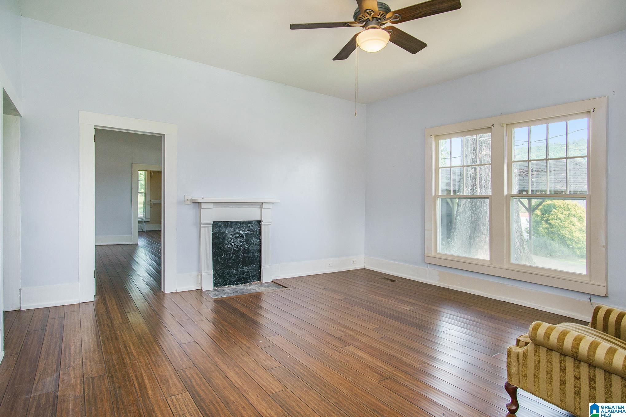 305 1st Street South Oneonta, AL 35121 - Photo 2 of 7