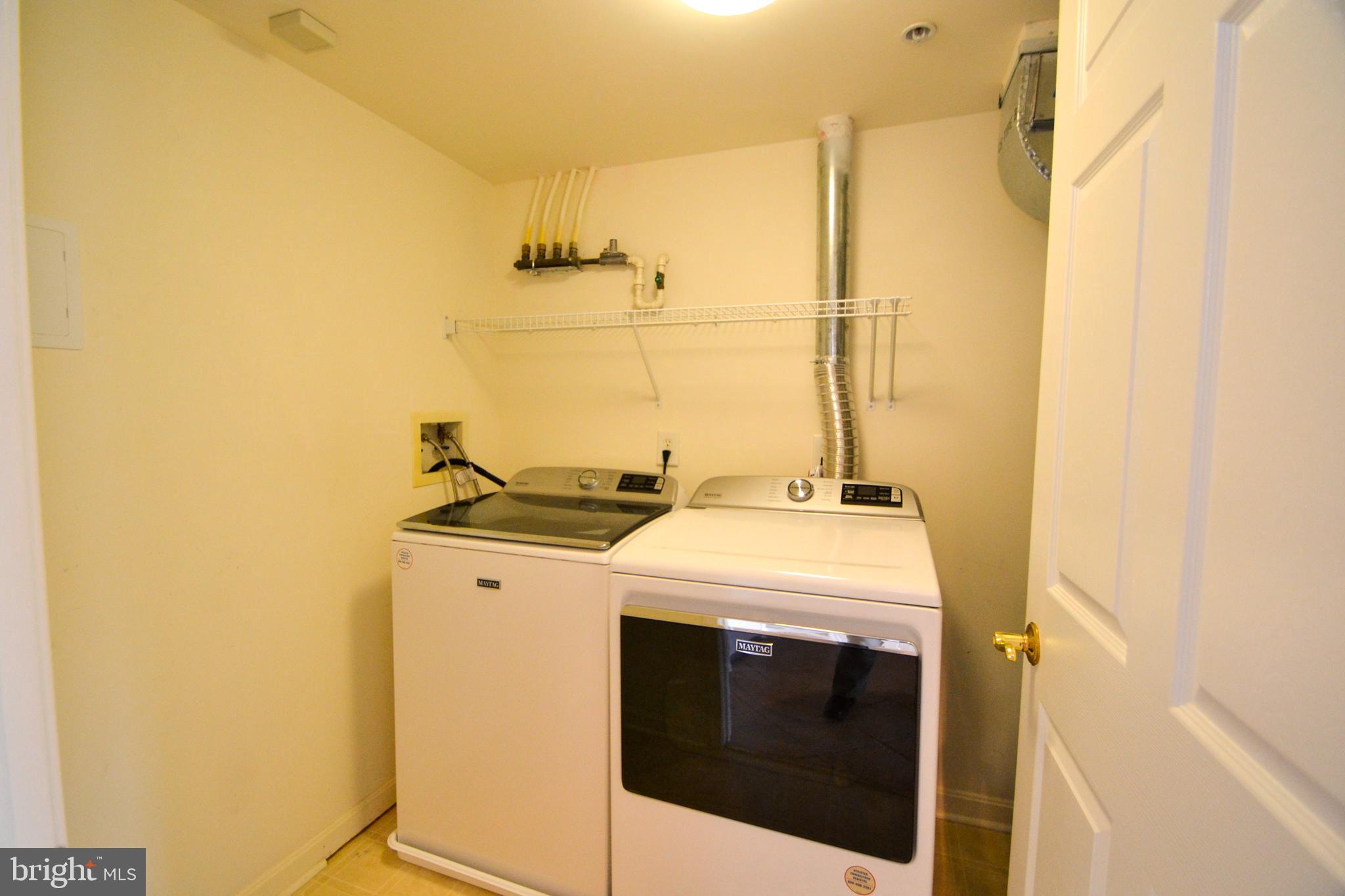 12246 Roundwood Road, Unit 701 Lutherville-Timonium, MD 21093 - Photo 20 of 24 Laundry/storage room