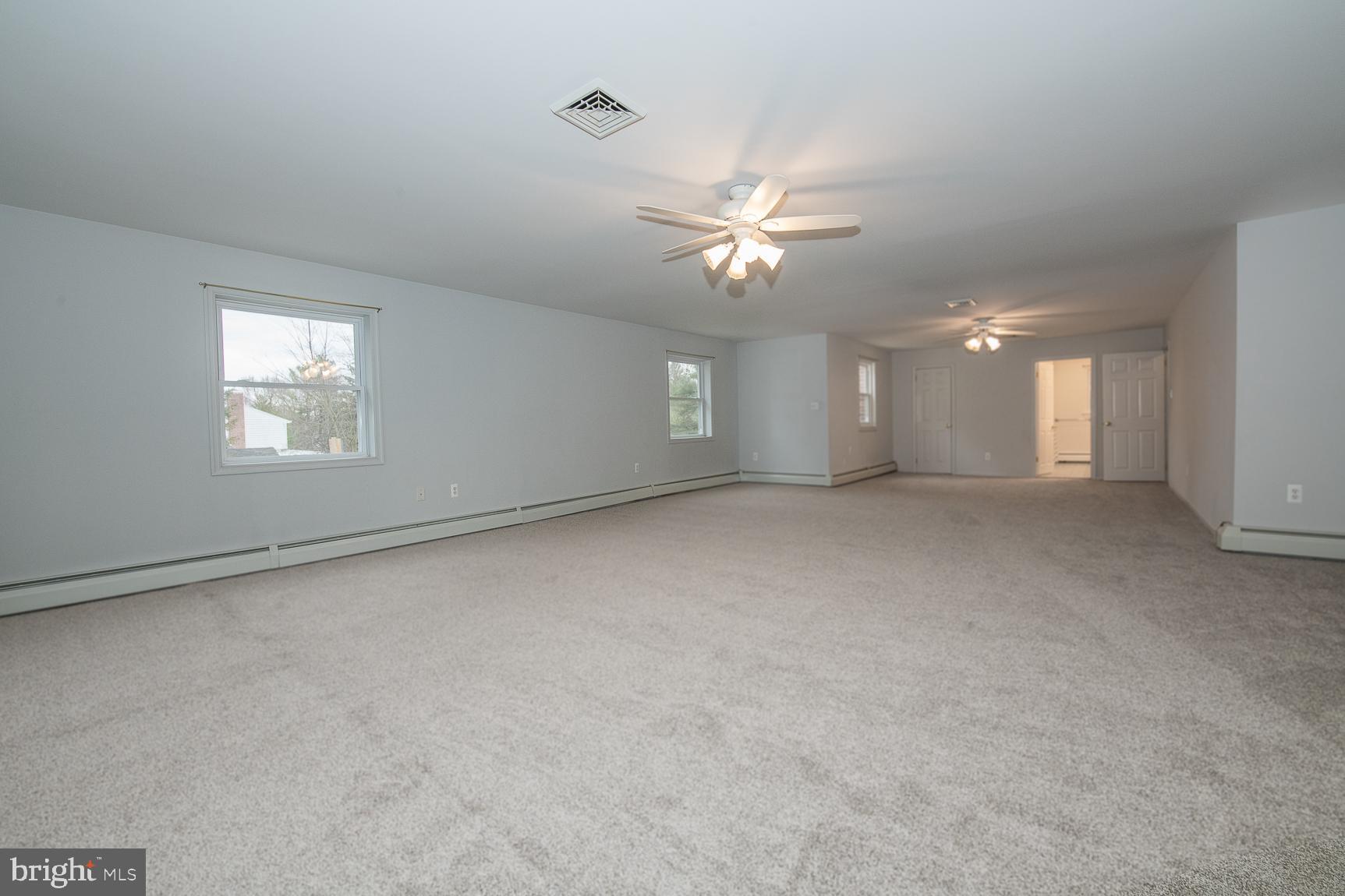 12 Ashlawn Road Malvern, PA 19355 - Photo 20 of 33 600 sqft Master with walk-in closet and bath.