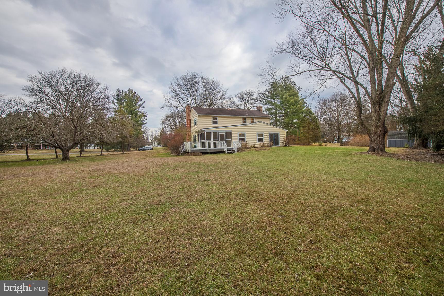 12 Ashlawn Road Malvern, PA 19355 - Photo 31 of 33 Large private one acre lot.