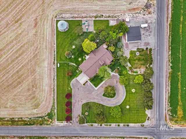 $859,000 | 1801 East 3900 North, Buhl, ID 83316