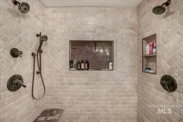 $859,000 | 1801 East 3900 North, Buhl, ID 83316