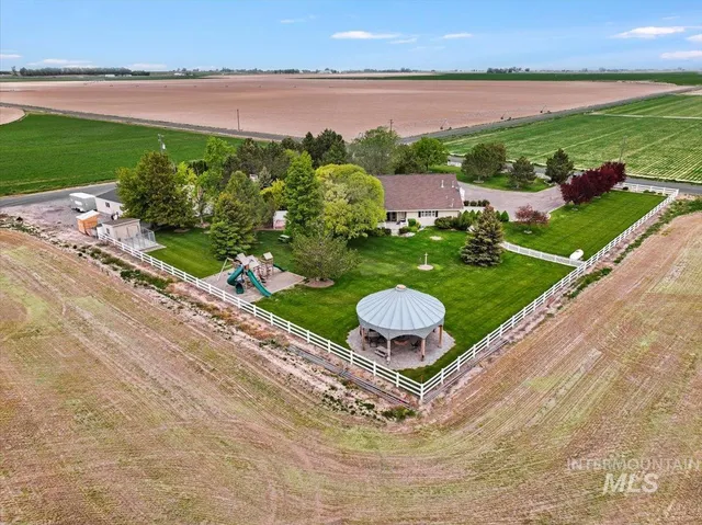 $859,000 | 1801 East 3900 North, Buhl, ID 83316