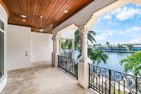 $9,750,000 | 4216 Intracoastal Drive, Highland Beach, FL 33487