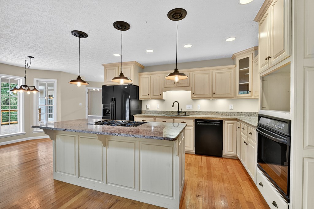344 Cascade Lane Blue Ridge, GA 30513 - Photo 14 of 62 Gallery Image 14