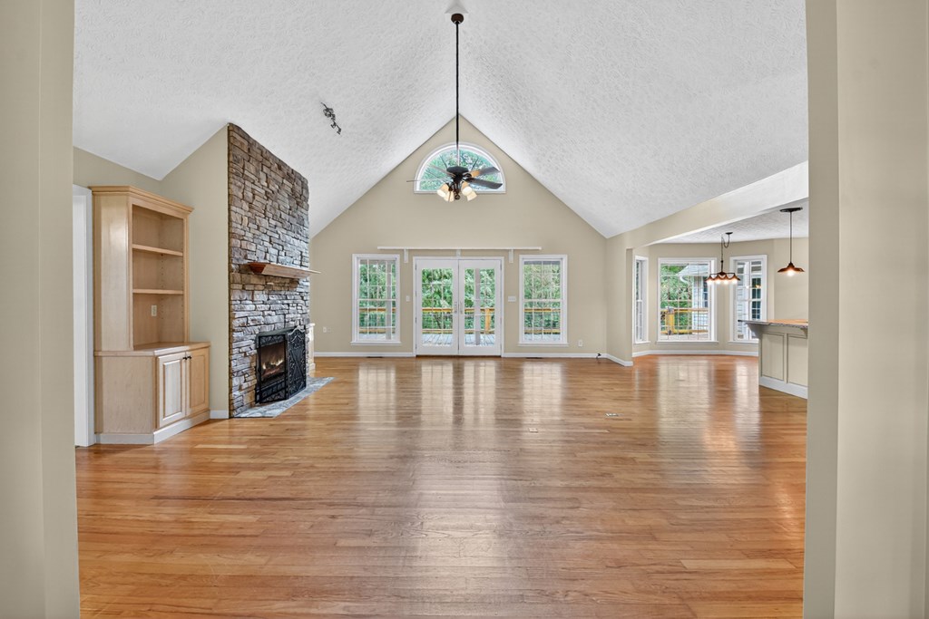 344 Cascade Lane Blue Ridge, GA 30513 - Photo 3 of 62 Gallery Image 3
