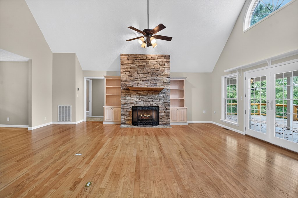344 Cascade Lane Blue Ridge, GA 30513 - Photo 6 of 62 Gallery Image 6