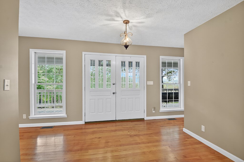 344 Cascade Lane Blue Ridge, GA 30513 - Photo 10 of 62 Gallery Image 10