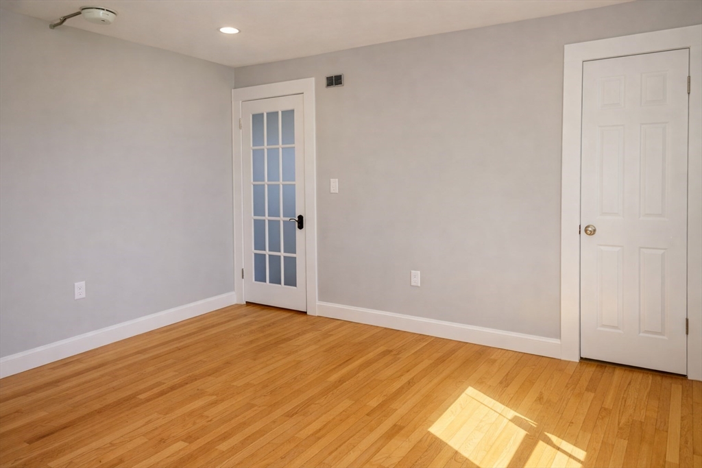 16 Wall Street, Unit 2 Foxboro, MA 02035 - Photo 5 of 21