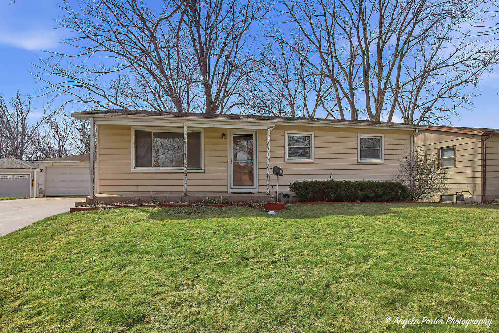 365 Willow Road Wauconda, IL 60084 - Photo 1 of 24 Gallery Image 1