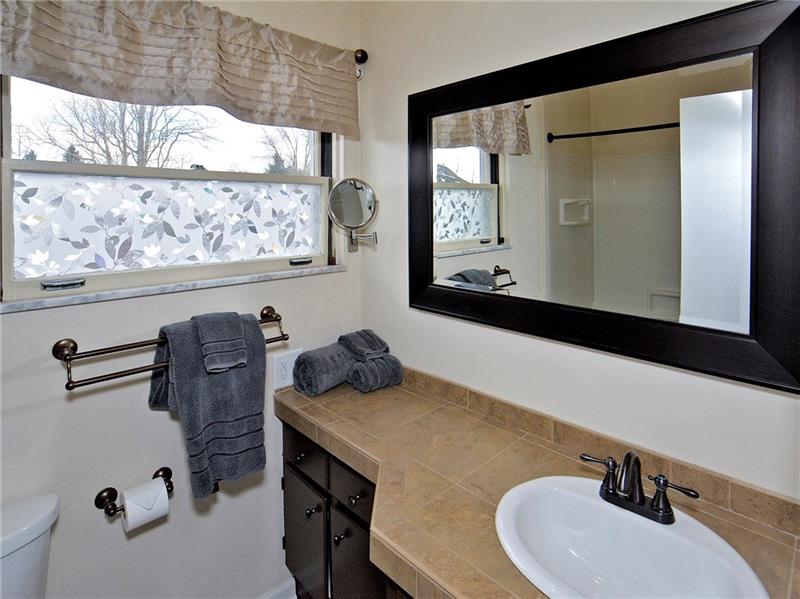 109 Leslie Road Monroeville, PA 15146 - Photo 14 of 24 Master Bath.