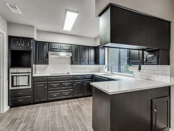 $2,850 | 3425 Derby Circle, Bedford, TX 76021