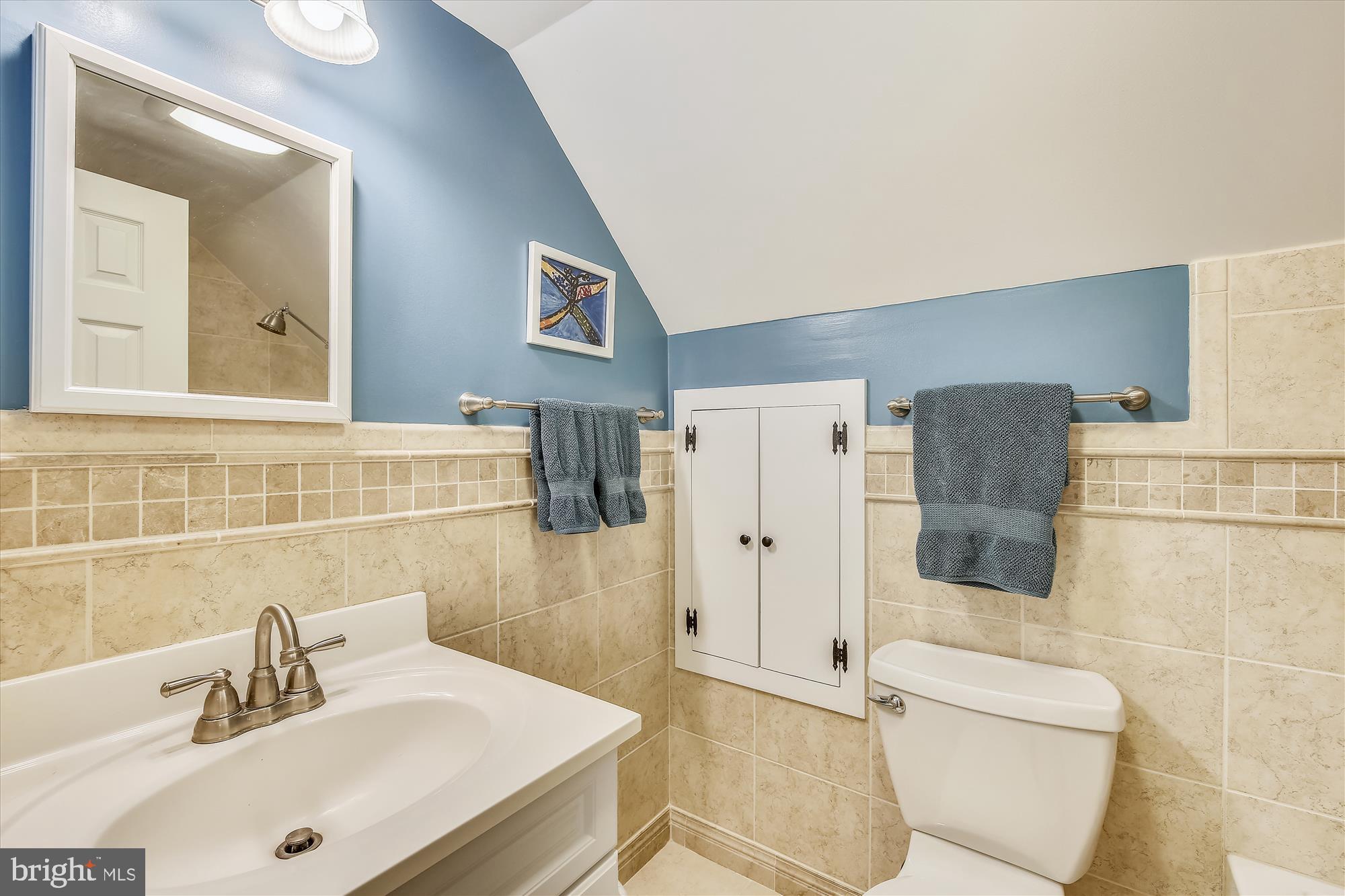 10109 Meredith Avenue Silver Spring, MD 20910 - Photo 19 of 28 Bath