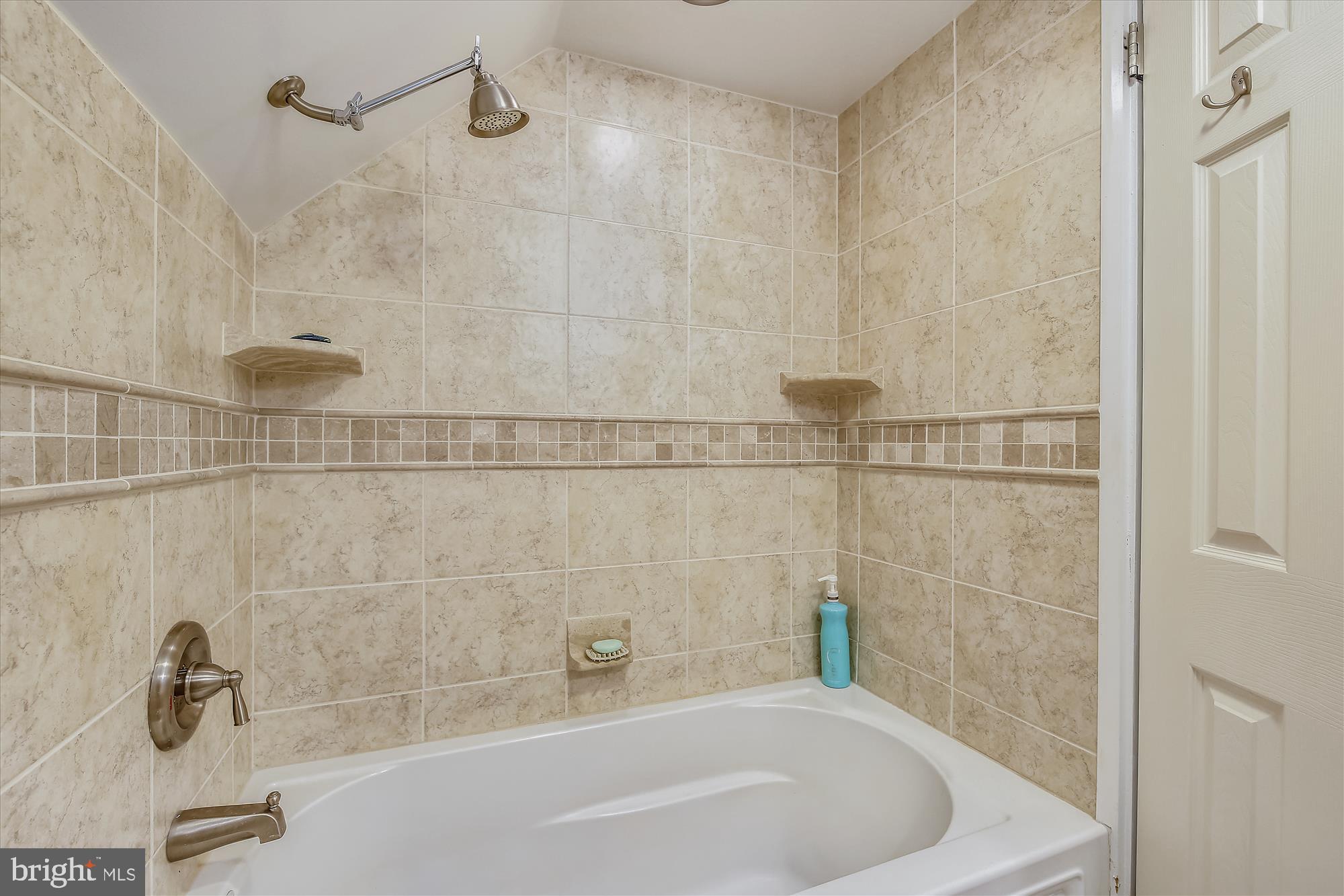 10109 Meredith Avenue Silver Spring, MD 20910 - Photo 20 of 28 Bath