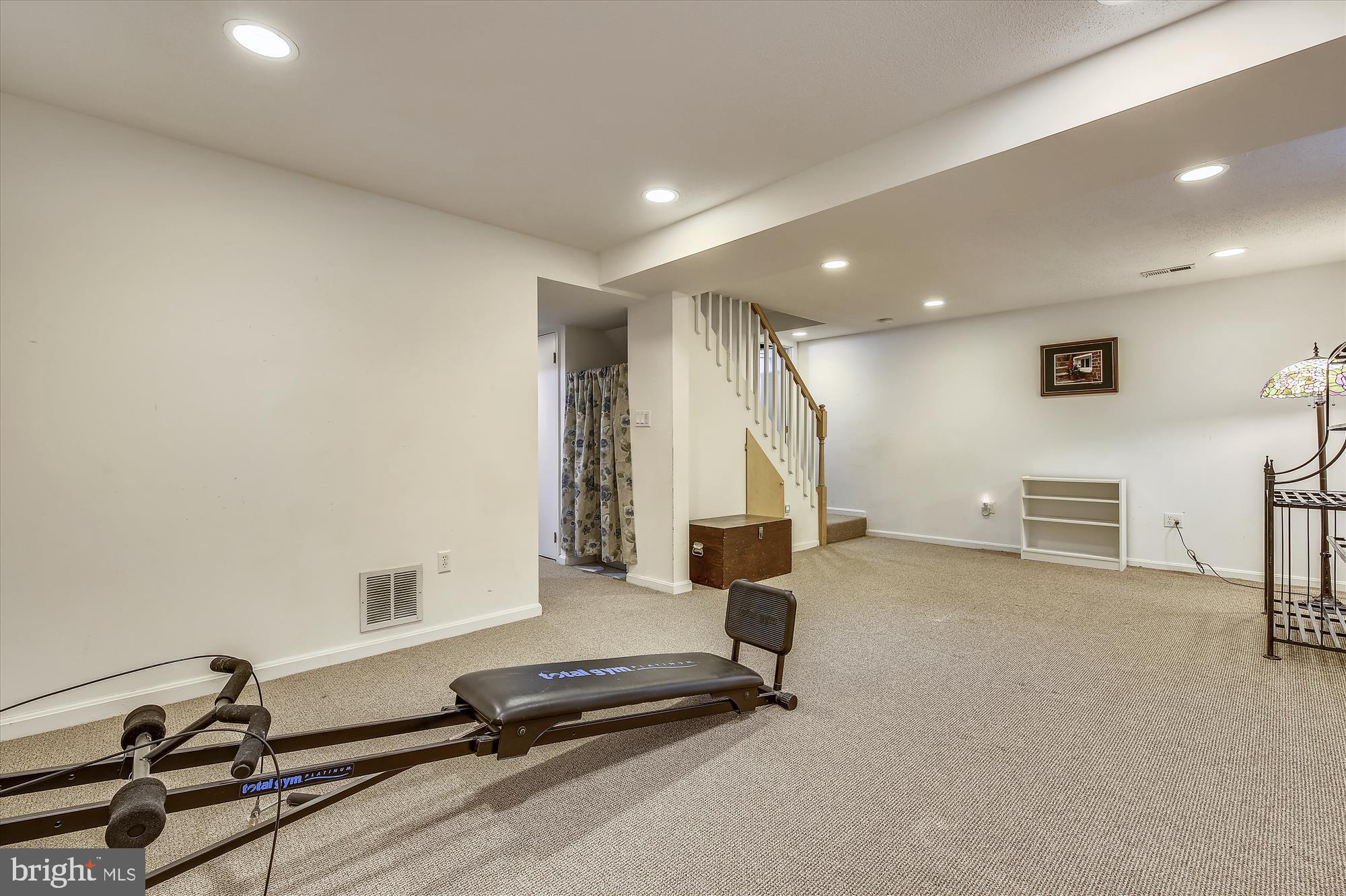 10109 Meredith Avenue Silver Spring, MD 20910 - Photo 22 of 28 Family Room