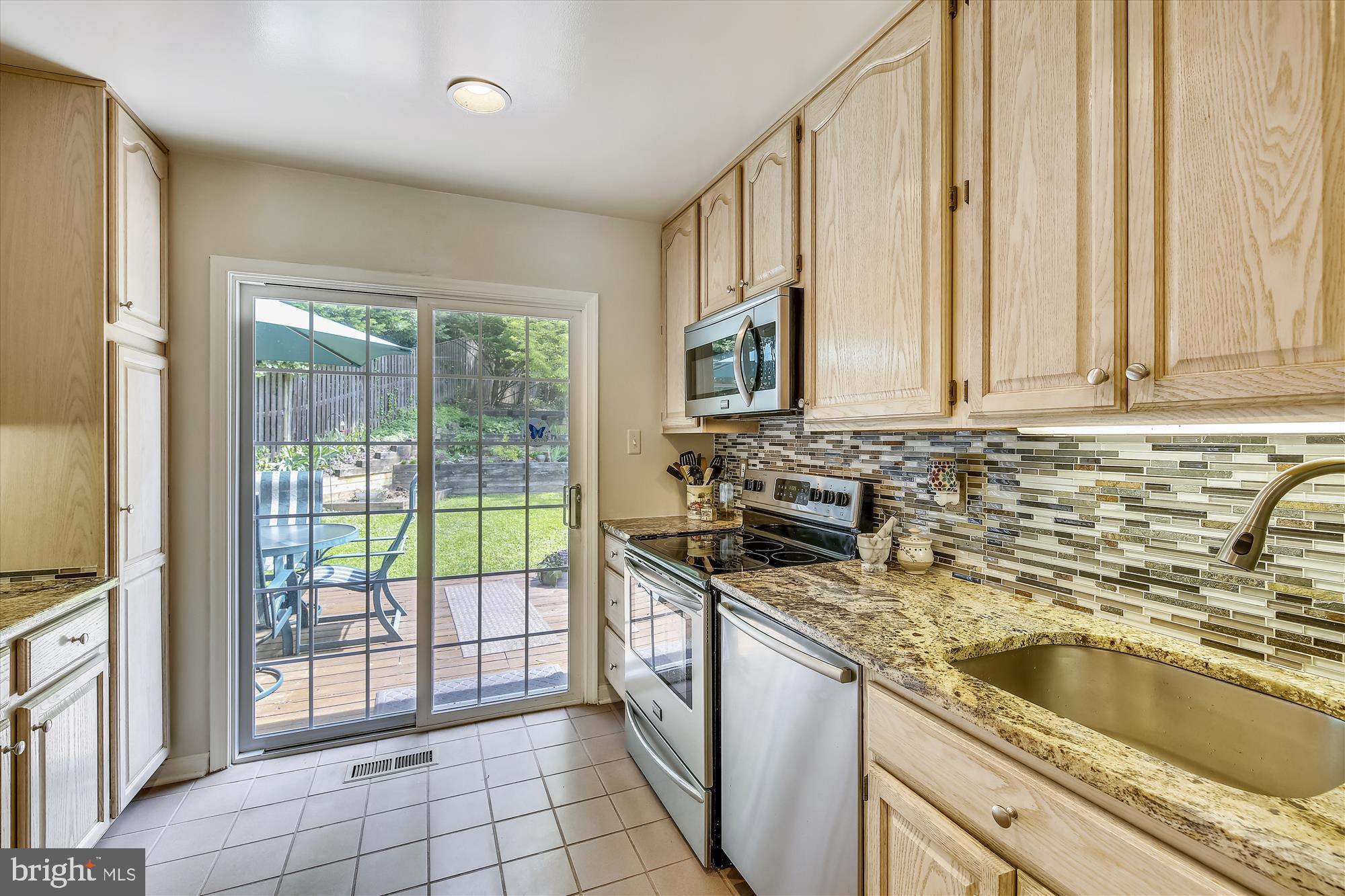 10109 Meredith Avenue Silver Spring, MD 20910 - Photo 6 of 28 Kitchen