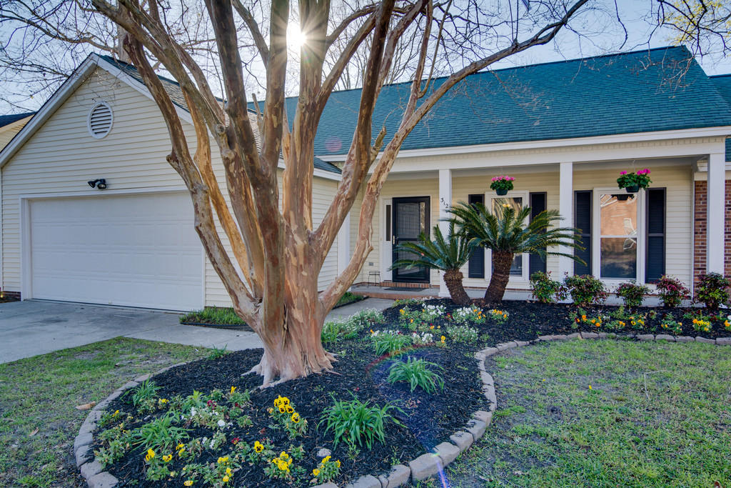 312 Hamlet Road Summerville, SC 29485 - Photo 1 of 31 cs1703164-1003