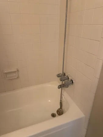 $1,100 | 6402 Del Monte Drive, Unit 33, Houston, TX 77057