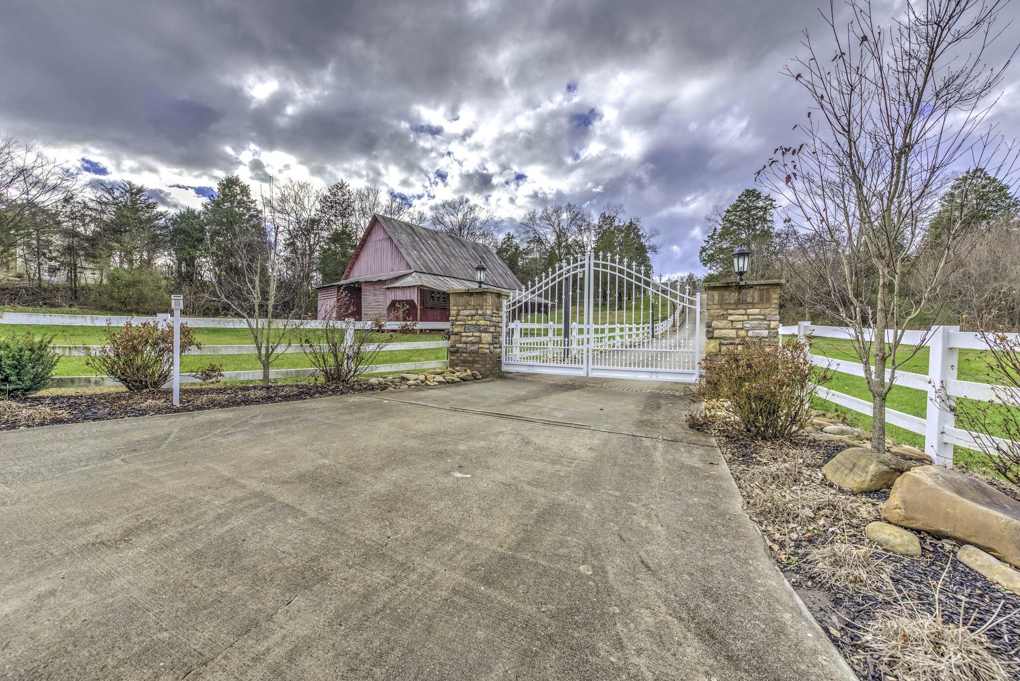 5733 Maloneyville Road Corryton, TN 37721 - Photo 11 of 40 Gated Entrance
