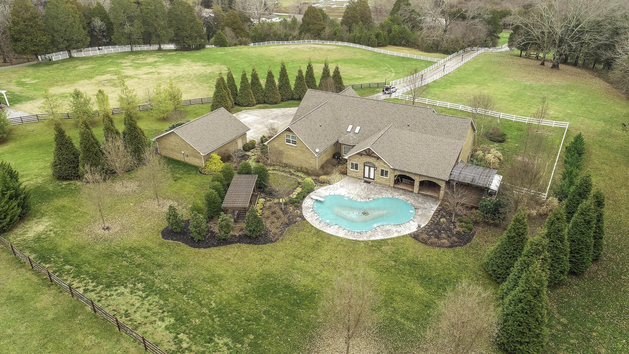 5733 Maloneyville Road Corryton, TN 37721 - Photo 10 of 40 Gorgeous Setting