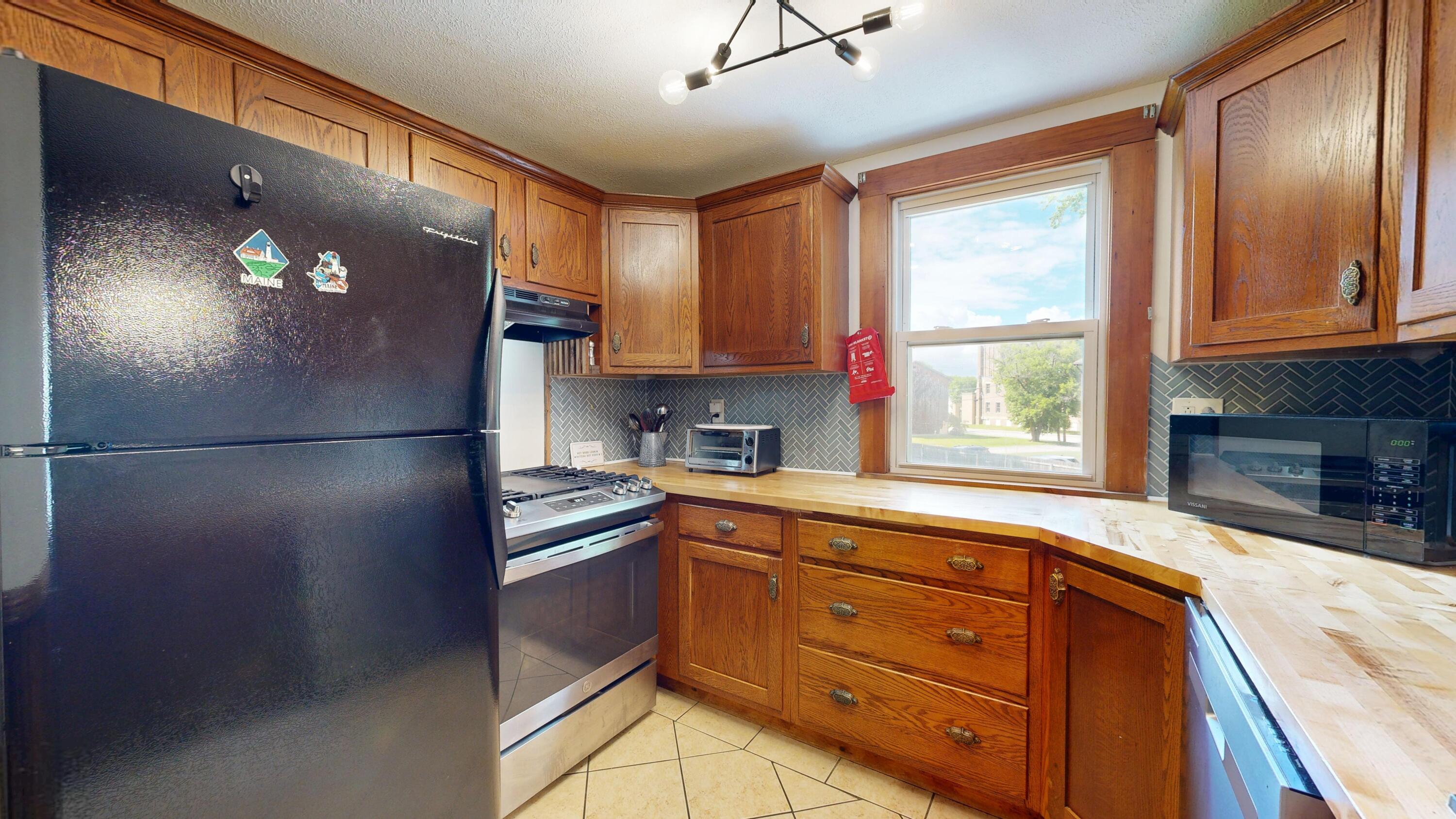 238 Sabattus Street Lewiston, ME 04240 - Photo 47 of 79 238-Sabattus-Street-Upstairs-Unit-061220
