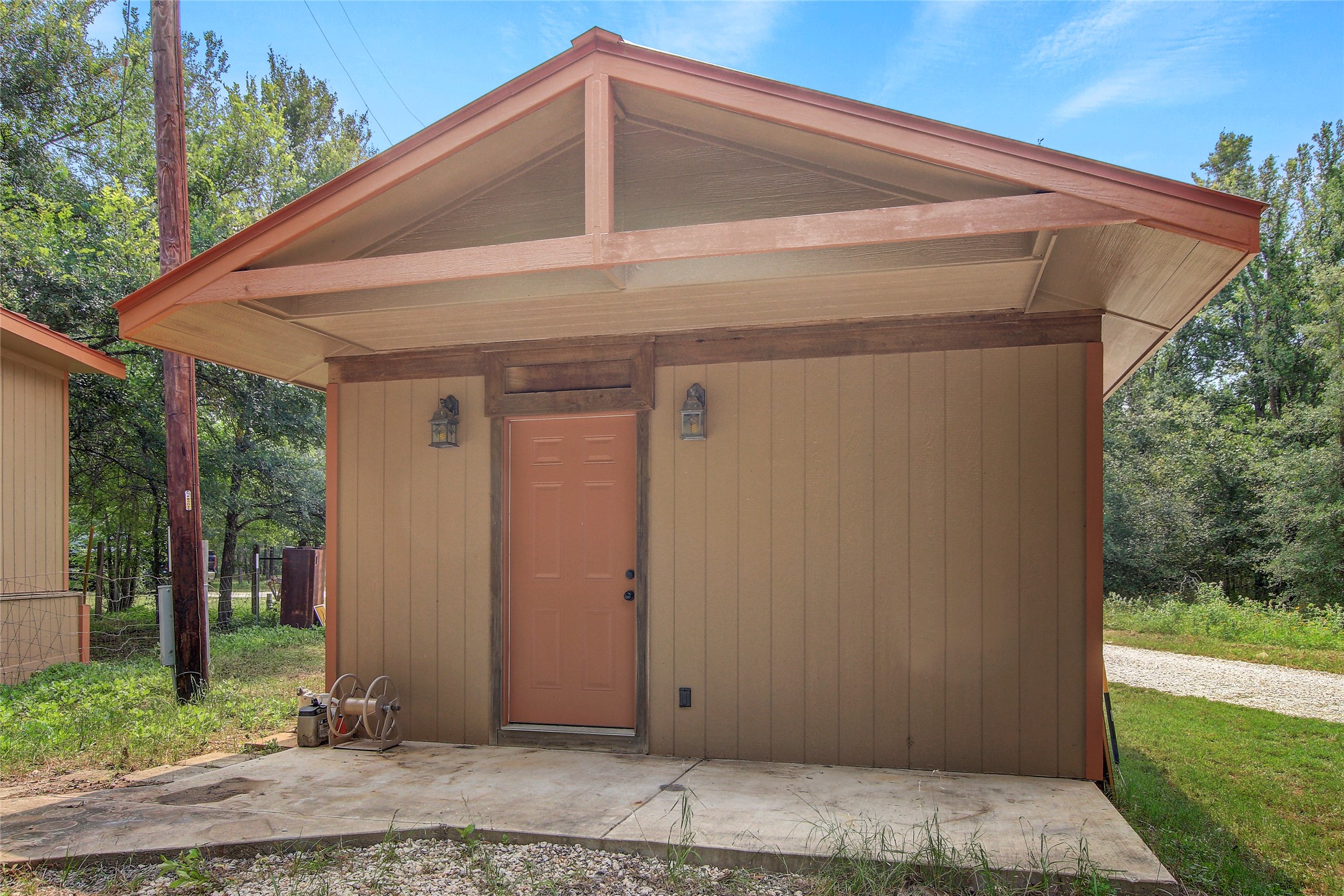 18197 Fm 619 Elgin, TX 78621 - Photo 35 of 39 a front view of a house with garden