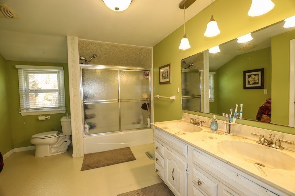 12 Bowman Road Billerica, MA 01821 - Photo 20 of 25