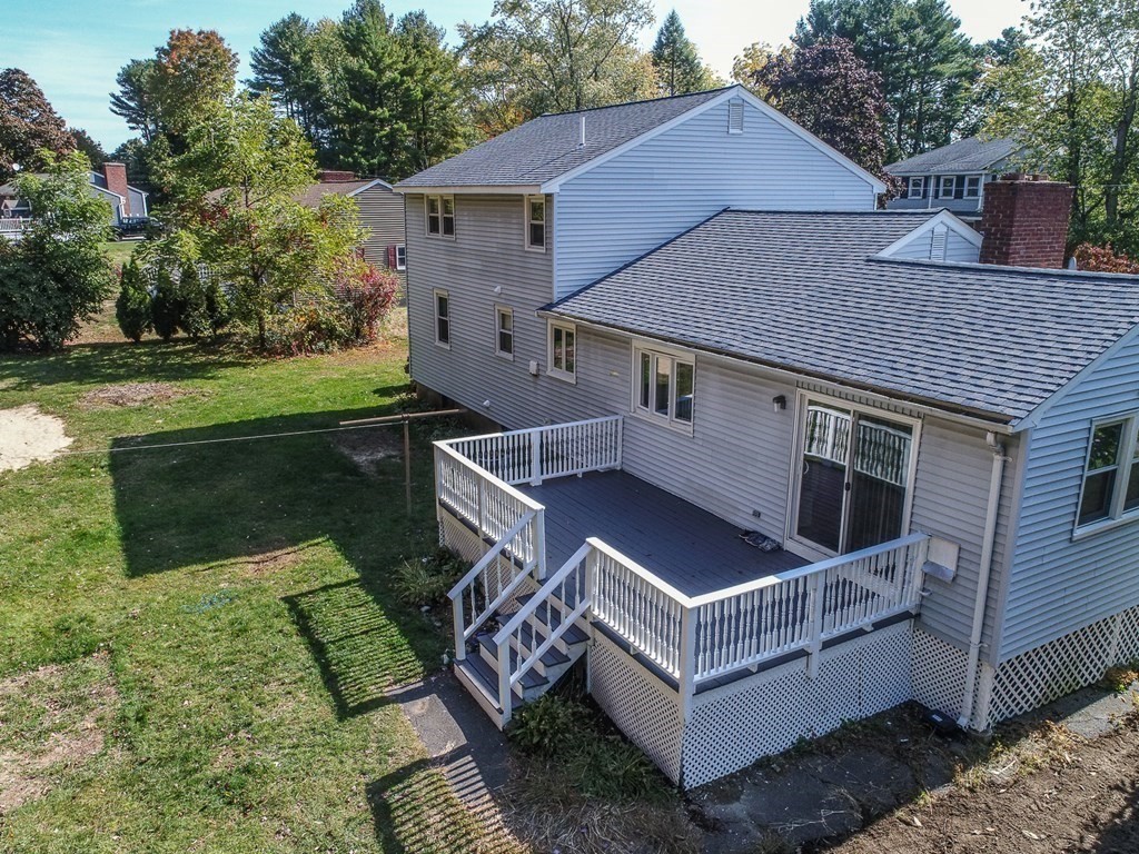 12 Bowman Road Billerica, MA 01821 - Photo 4 of 25