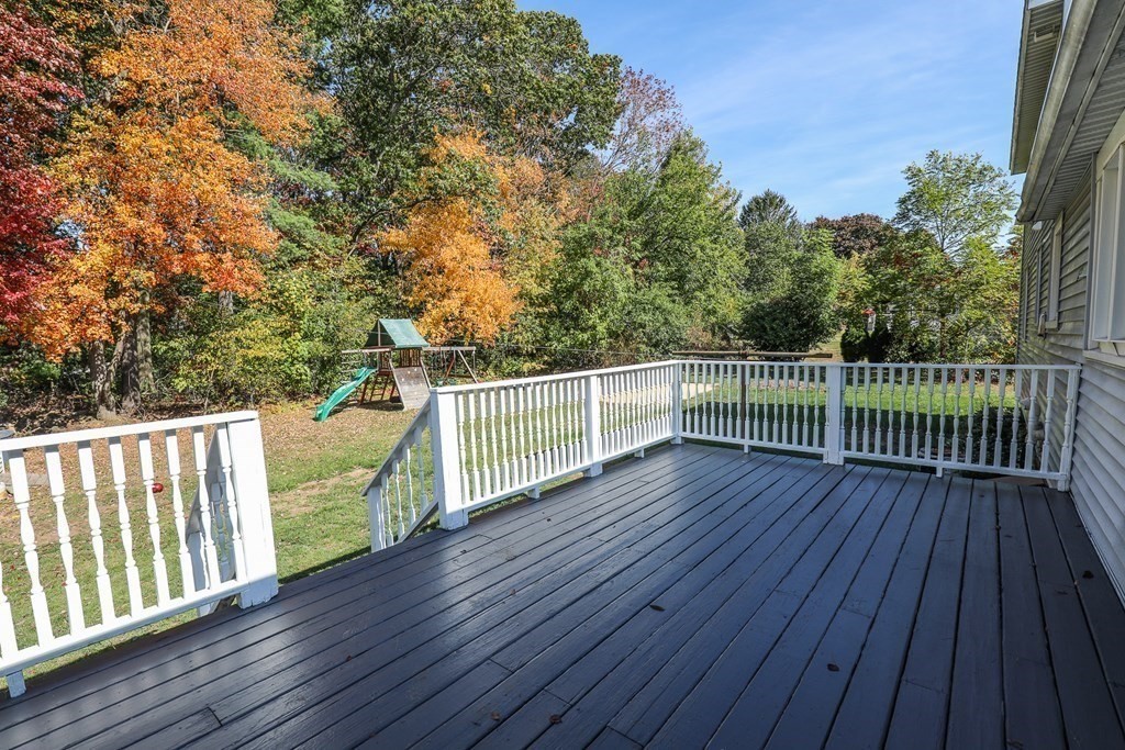 12 Bowman Road Billerica, MA 01821 - Photo 6 of 25