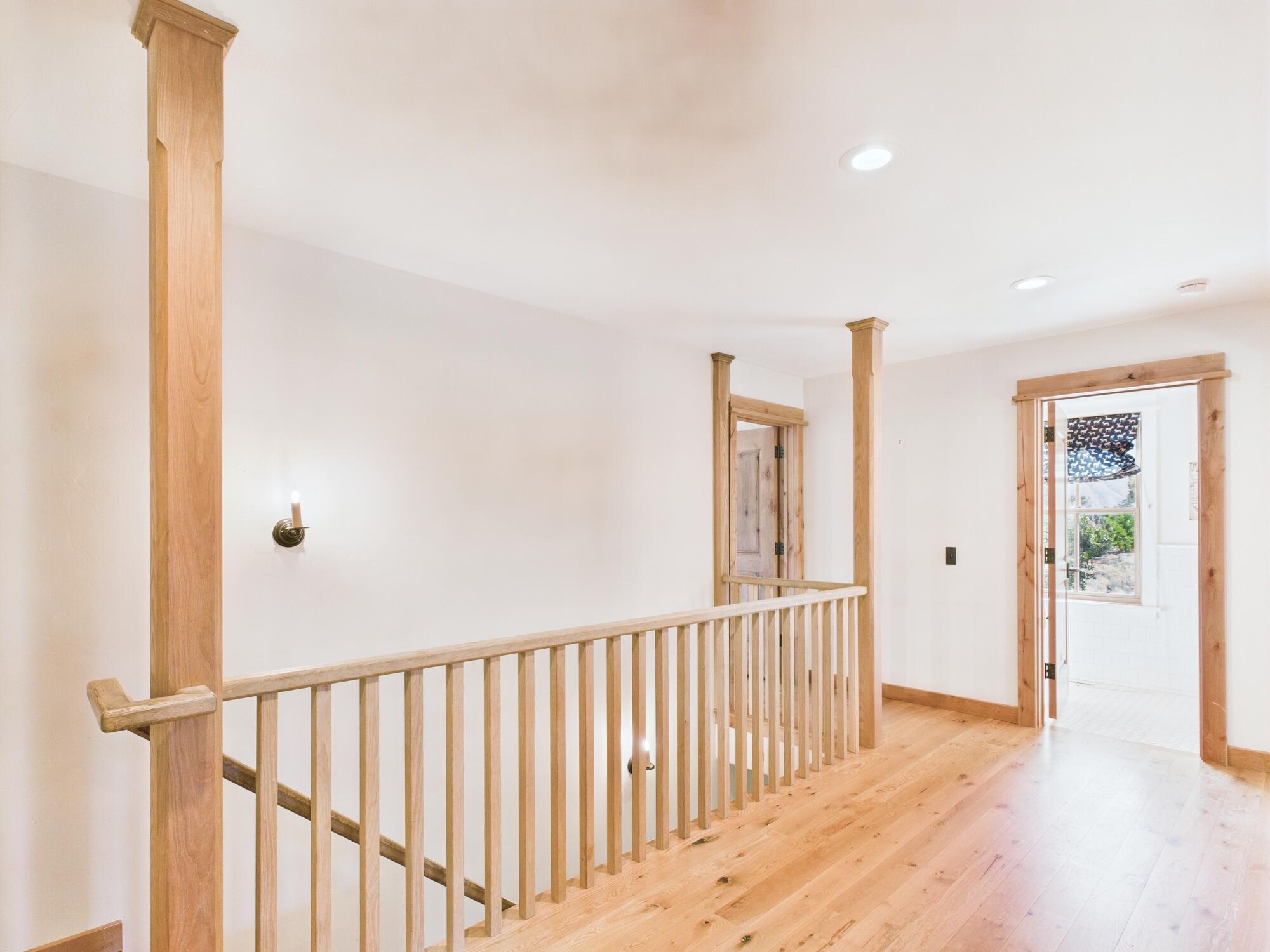 95 Freedom Loop Blaine County, ID 83313 - Photo 18 of 70 Upstairs Landing