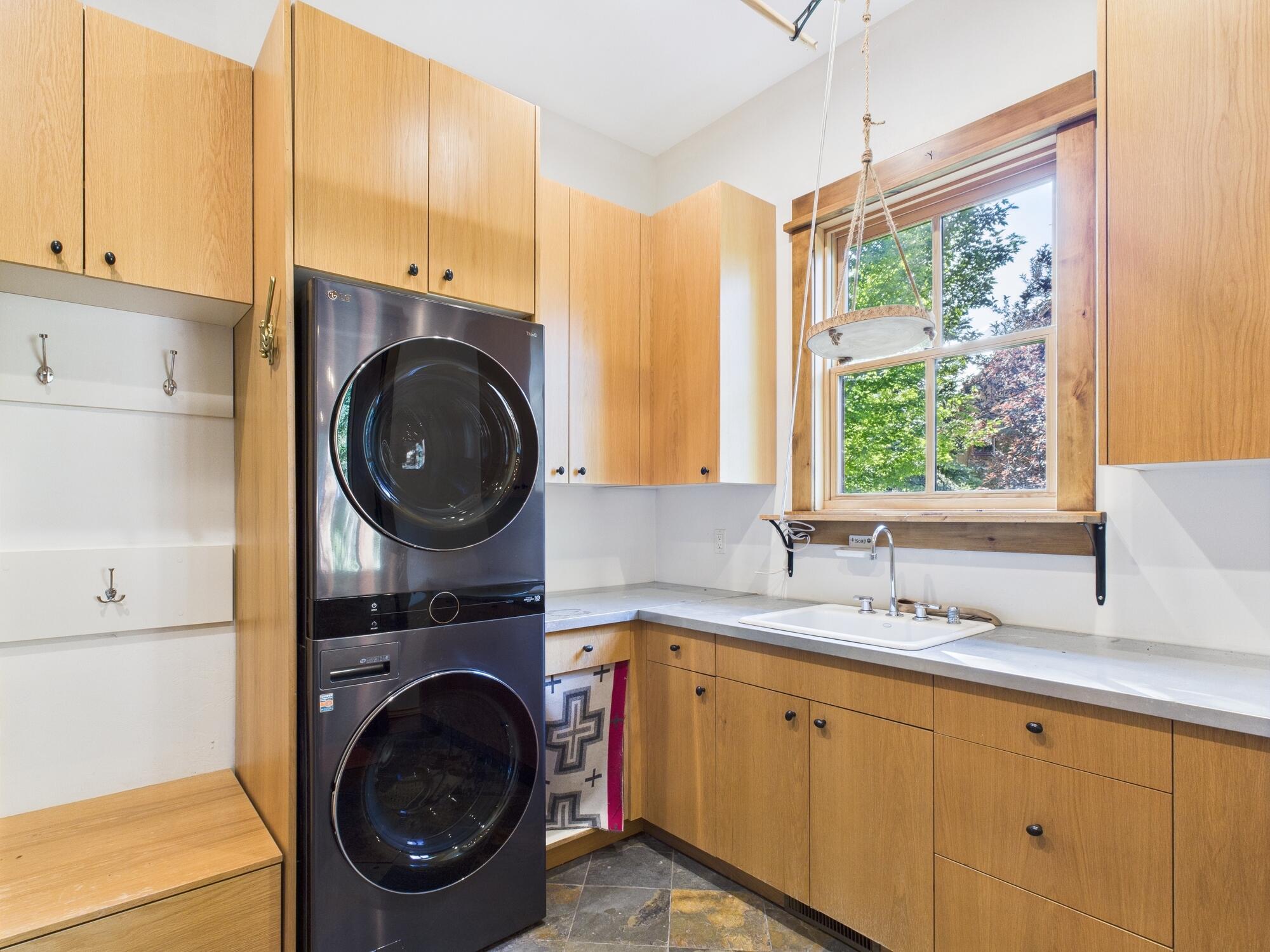 95 Freedom Loop Blaine County, ID 83313 - Photo 29 of 70 Laundry