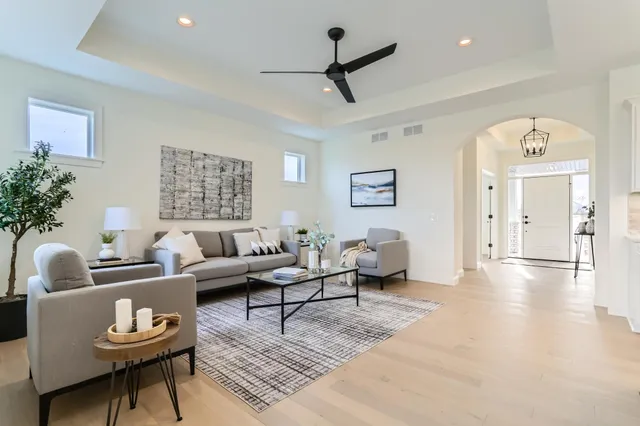 $929,900 | 17760 Winfield Court, Prior Lake, MN 55372