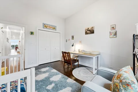 $400,000 | 832 West 36th Street, Unit 4, Chicago, IL 60609