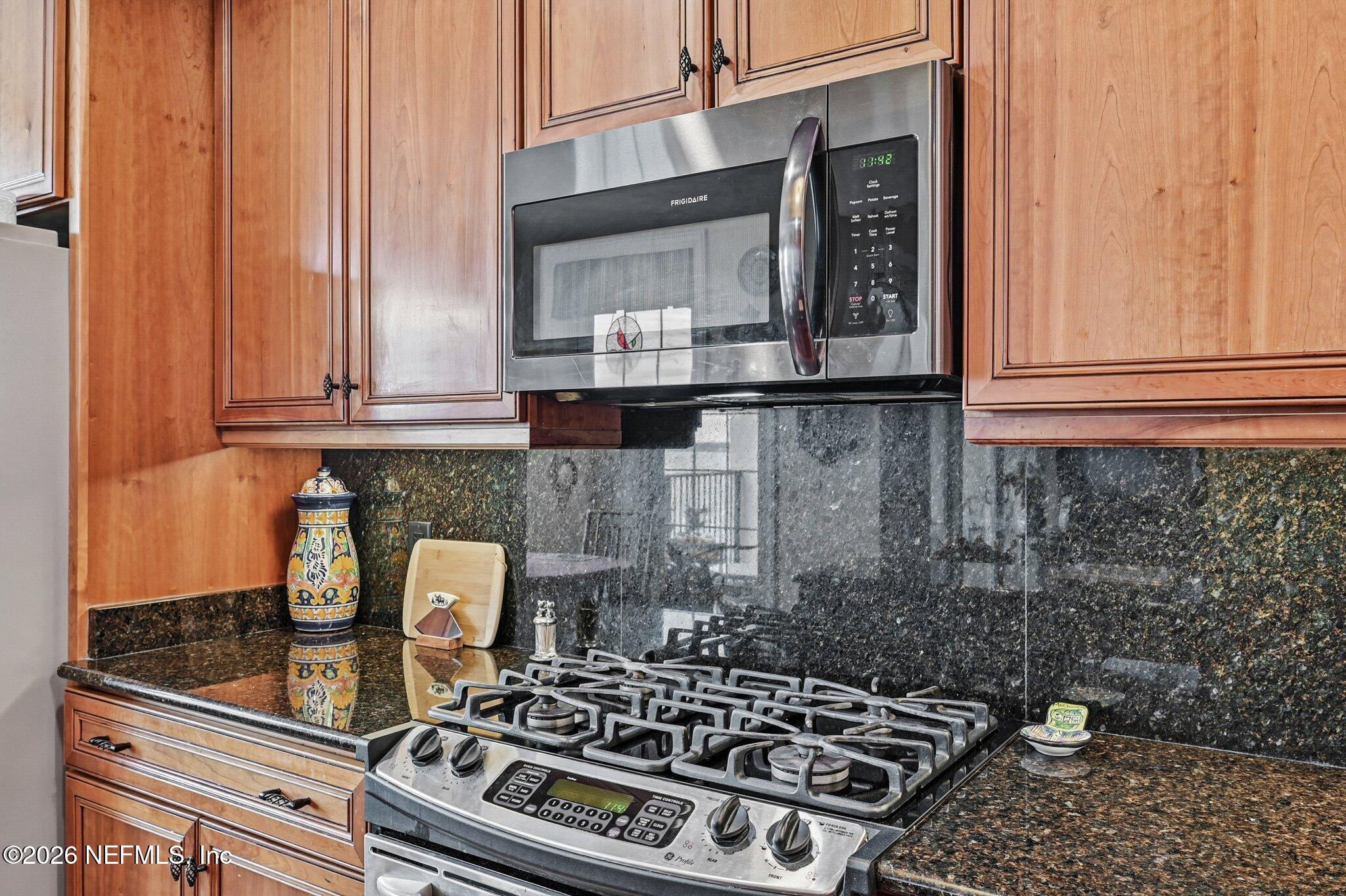2358 Riverside Avenue, Unit 405 Jacksonville, FL 32204 - Photo 23 of 96 19-web-or-mls-Riverside Ave-S1202-019
